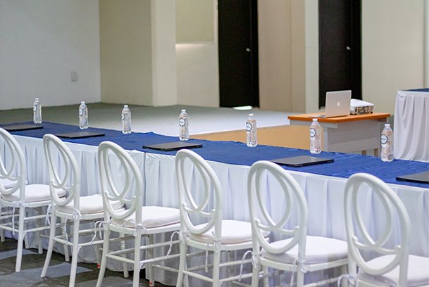 mirage salon oasis 609x408 -02